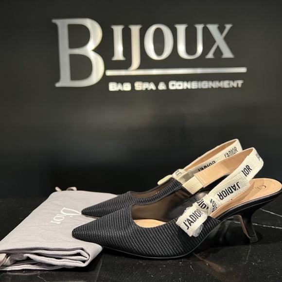 Kitten Heel Slingback - Picture 3 of 9